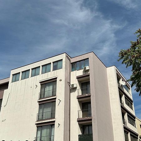 Centru Unirii Luxury Vip Palmier Apartament 2 Camere Cu Terasa Exterioara Amenajata ! Parcare Subterana Privata Climatizata Si Supravegheata Video Dar Doar Cu Rezervare In Limita Locurilor Disponibile !Proprietate In Regim Hoteliep - Nu Are Bucatarie Bucarest Esterno foto