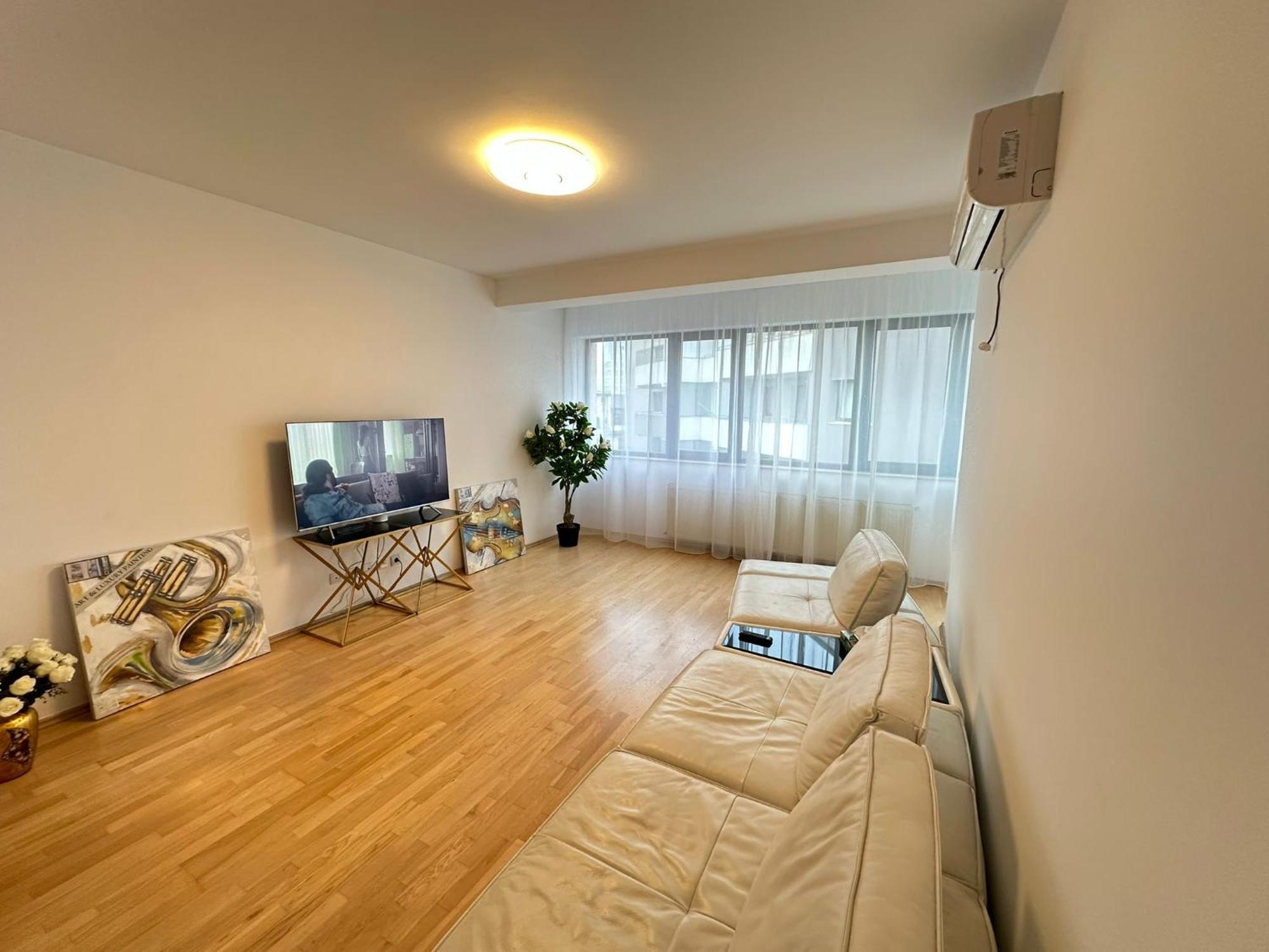 Centru Unirii Luxury Vip Palmier Apartament 2 Camere Cu Terasa Exterioara Amenajata ! Parcare Subterana Privata Climatizata Si Supravegheata Video Dar Doar Cu Rezervare In Limita Locurilor Disponibile !Proprietate In Regim Hoteliep - Nu Are Bucatarie Bucarest Esterno foto